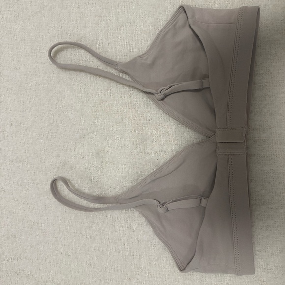 Aritzia contour Bralette - Picture 2 of 3